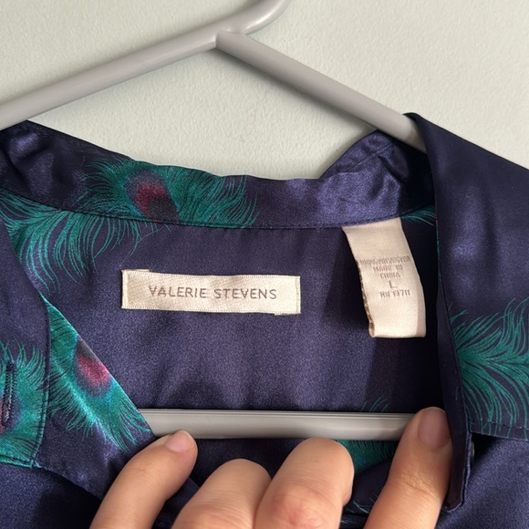 Valerie Stevens Satin Sleep Shirt L Peacock Feather Print Button-Front Nightgown - Picture 2 of 7